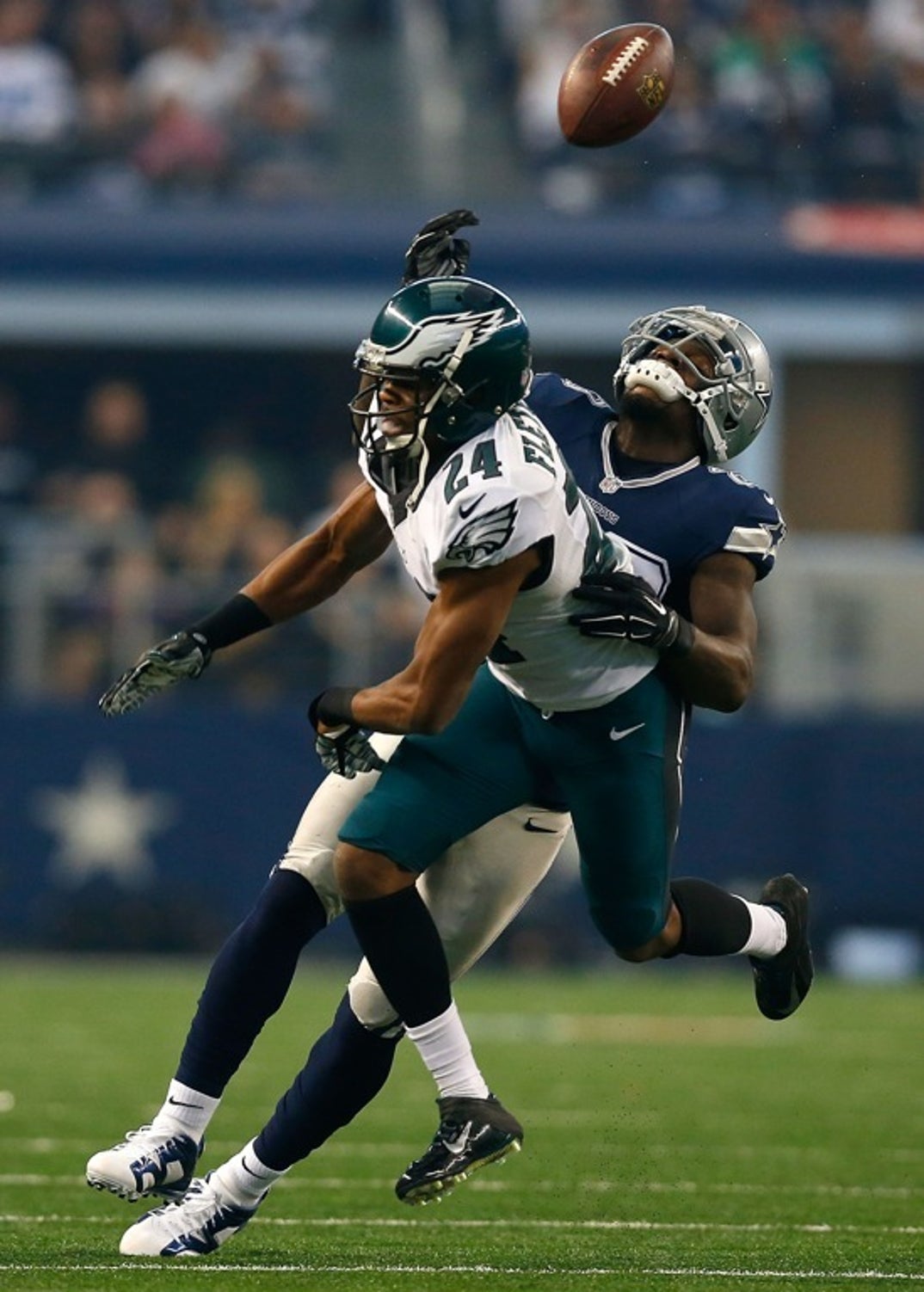 0225_dez_bryant_field03