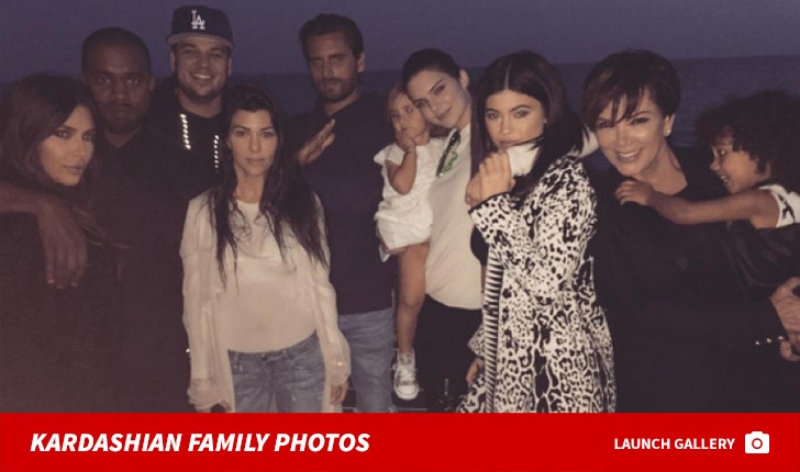 Kardashian Family Photos!