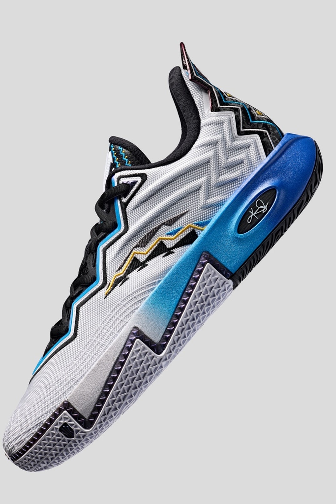 new shoes of kyrie irving 2018