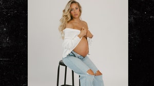 brittany mahomes pregnant thirst trap