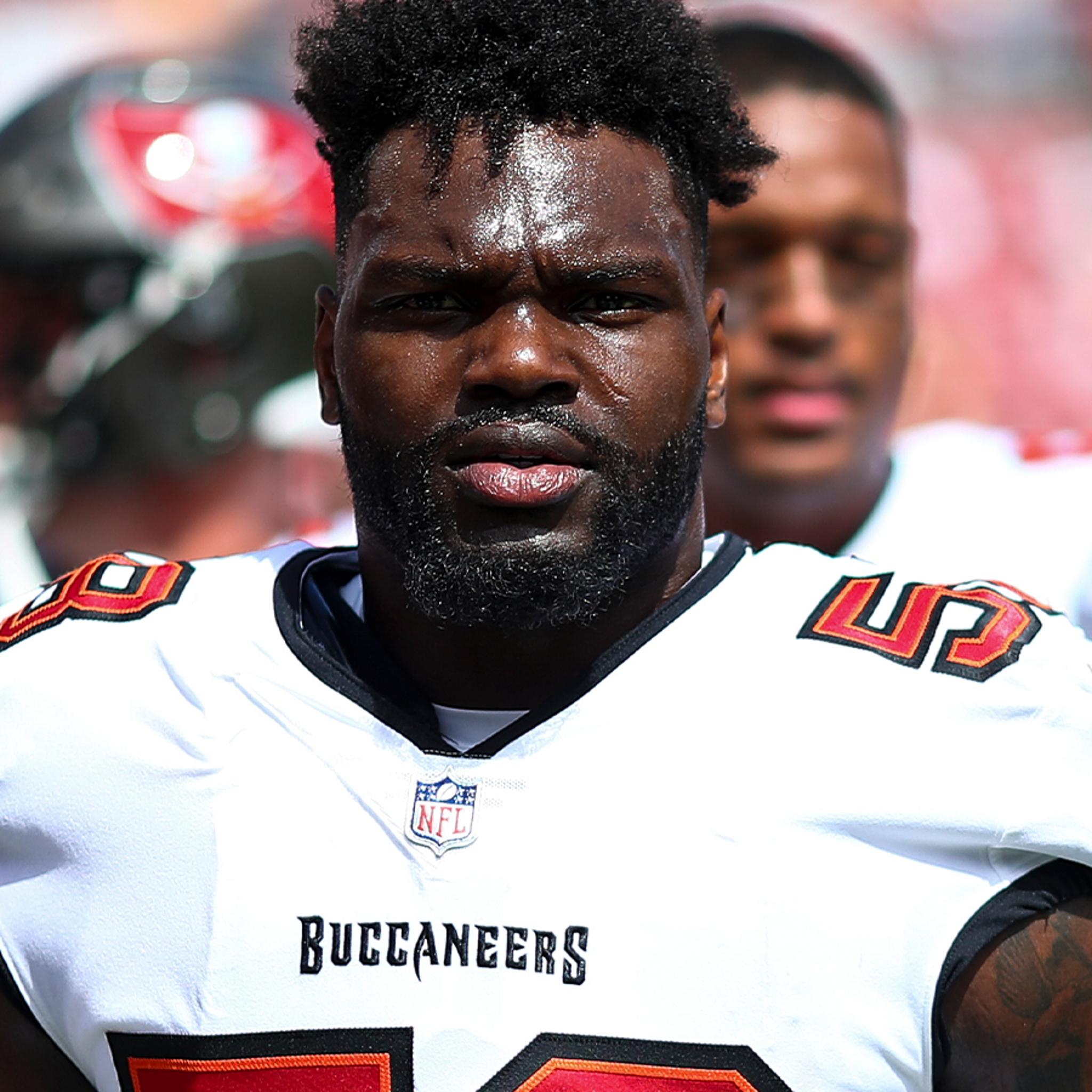 2-year-old daughter of Tampa Bay Bucs' Shaquil Barrett drowns in family  pool 