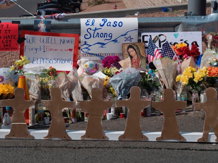 Memorial Outside of Walmart After El Paso Shooting