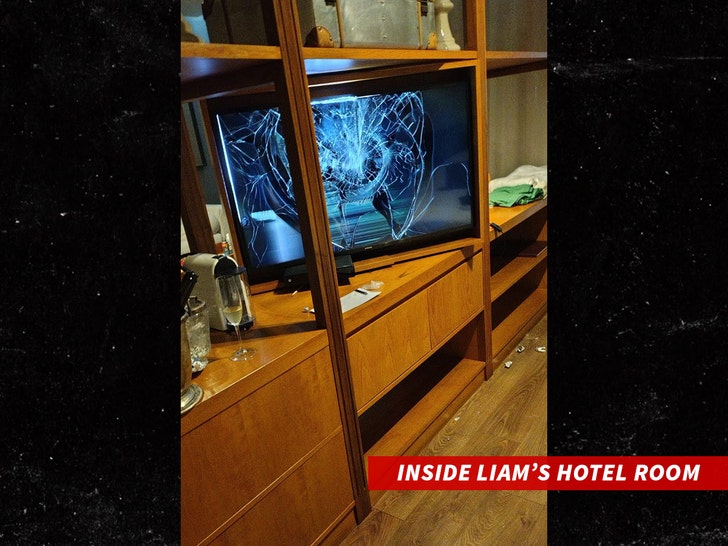 Liam's hotel room