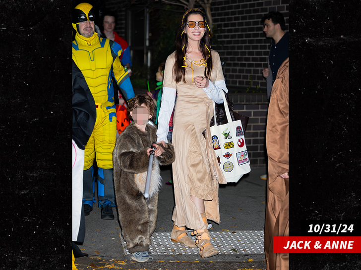 sub anne hathaway son jack getty BLUR