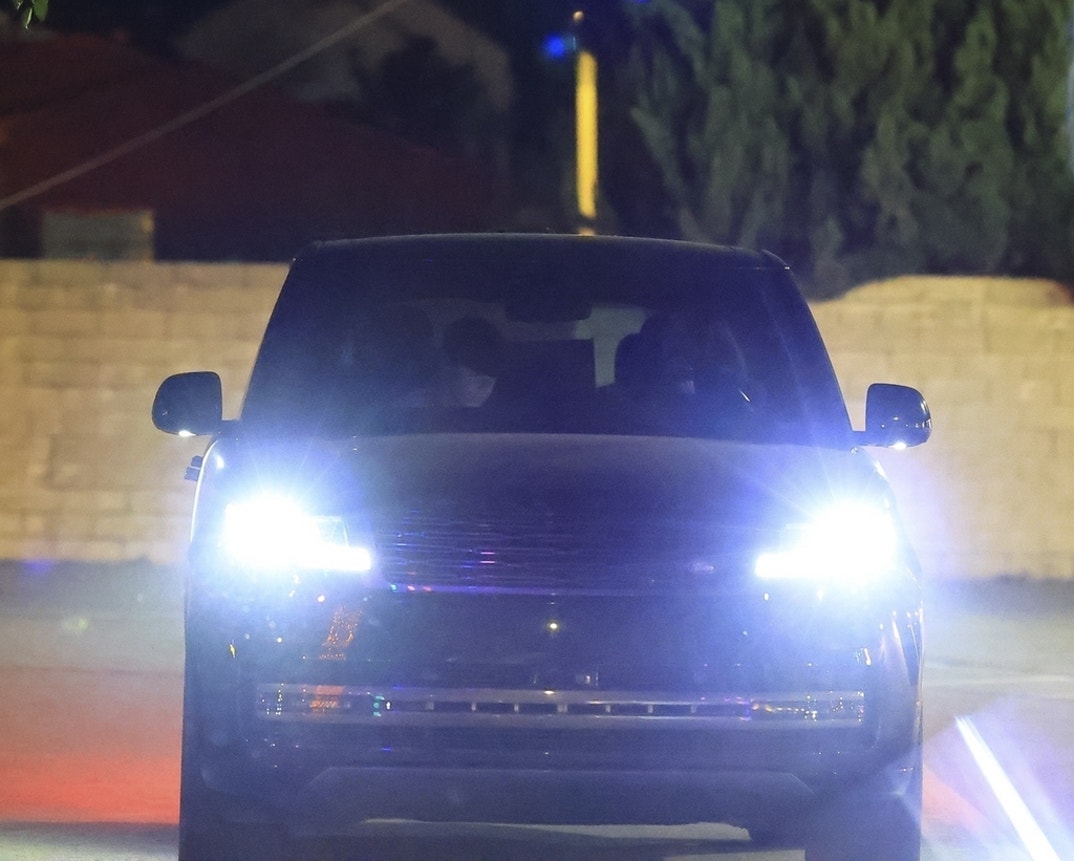 Yungblud Nobu Girlfriend 6