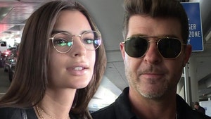 Emily Ratajkowski Claims Robin Thicke Groped Her Breasts During 'Blurred Lines'