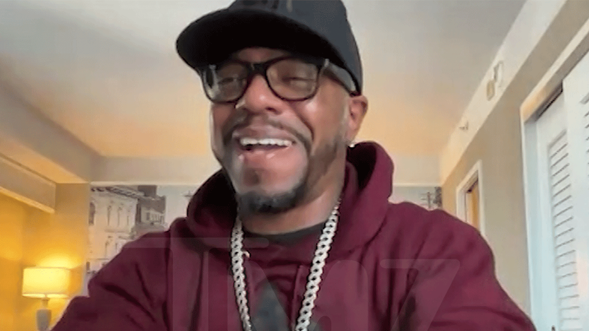 Sisqó zegt dat hij geschokt was toen hij de lof van Cynthia Erivo’s ‘Thong Song’ hoorde, en nodigt haar uit om te komen optreden