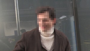 ashton-kutcher-guess-who-primary