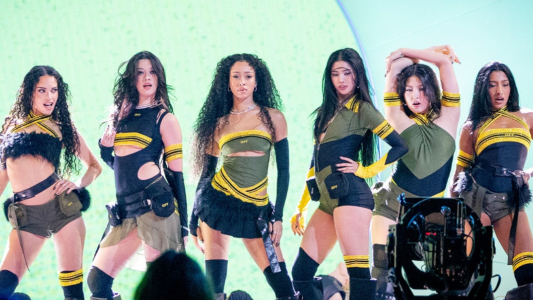 0220-Katseye-Photos-PRIMARY