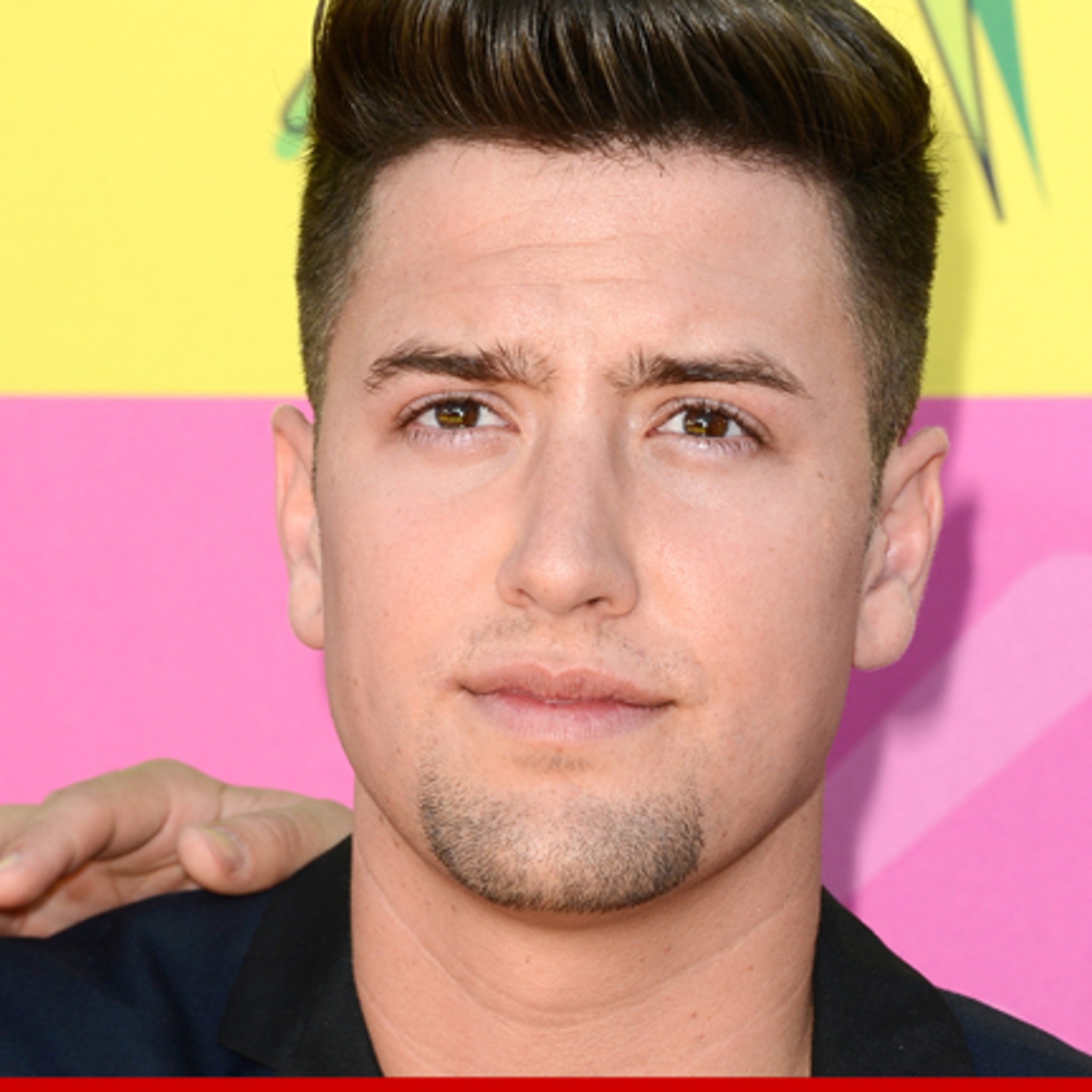 Logan Henderson Isn't Trying to Shatter Chart Records Just Yet: Photo  1132792 | Logan Henderson, Magazine Pictures | Just Jared Jr.