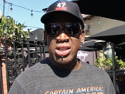 1121_dennis_rodman_tmz-2