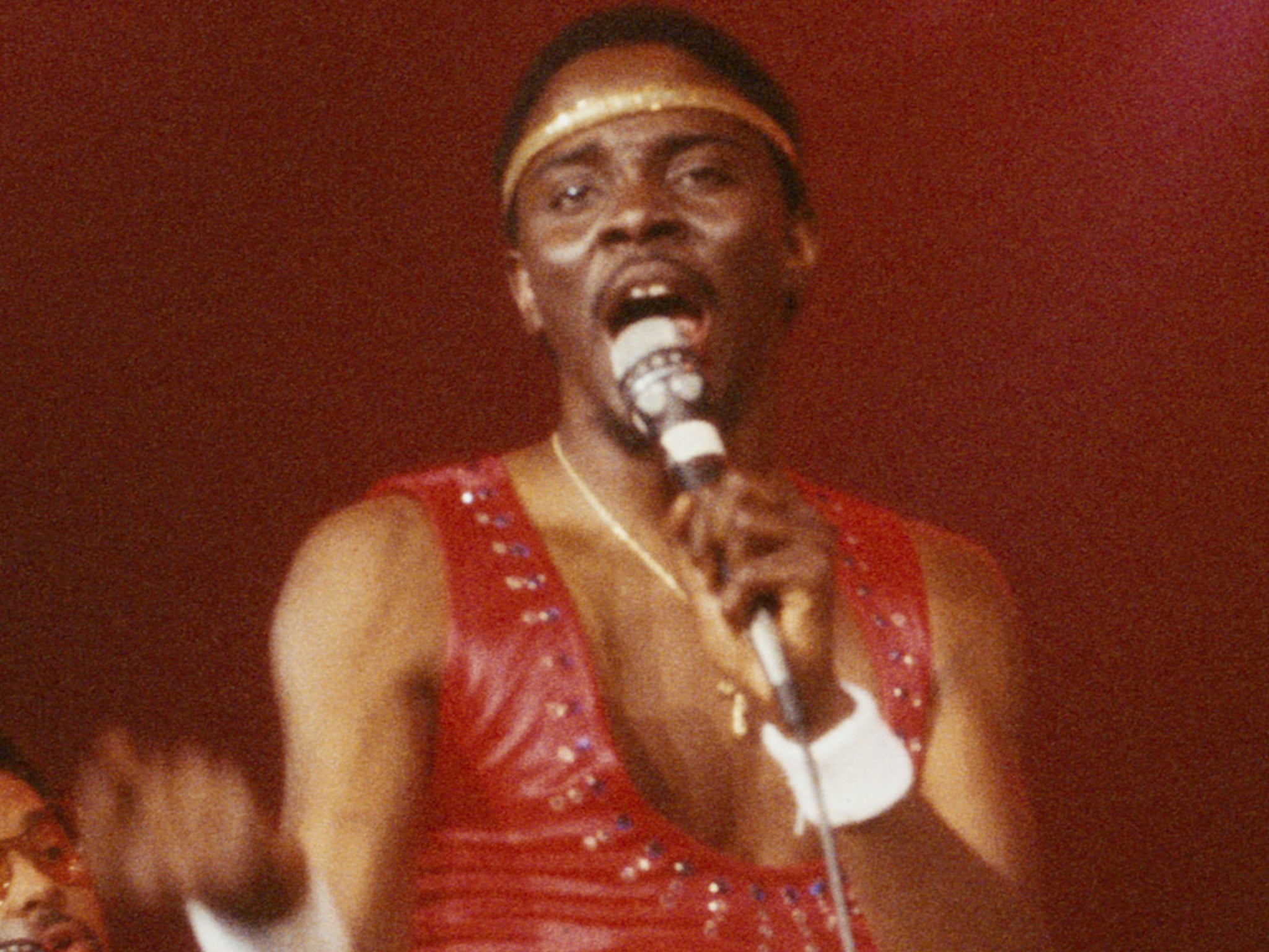 Earth Wind and Fire Singer Philip Bailey 'Memba Him?!