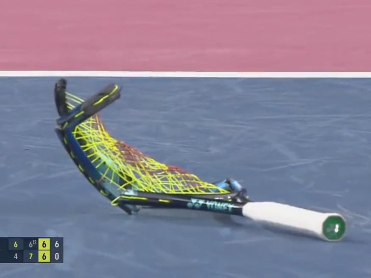 La star du tennis Alexander Bublik détruit 3 raquettes dans un effondrement sauvage en milieu de match