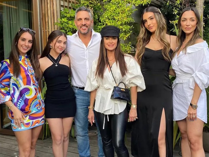 Rhobh Kyle Richards E Mauricio Umansky Teriam Se Separado Boa Informação