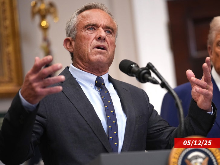 Robert-FFT-Kennedy-JR-SUB-GELTY-1