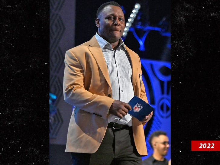 barry sanders sub getty swipe 2