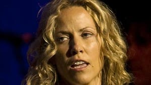 Sheryl Crow -- Chickens Out In Hyped-Up Lance Armstrong Interview