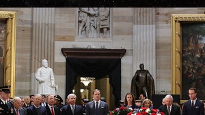 Peyton Manning, Jack Nicklaus Pay Respects at George H.W. Bush Memorial
