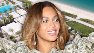 Beyoncé Fans Loving Midnight Sound Check Before $24 Million Dubai Gig