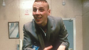 0512-Ewen-Bremner-Memba-Them-hero