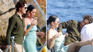 0729-Katy-Perry-Justin-Trudeau-South-Of-France-PRIMARY
