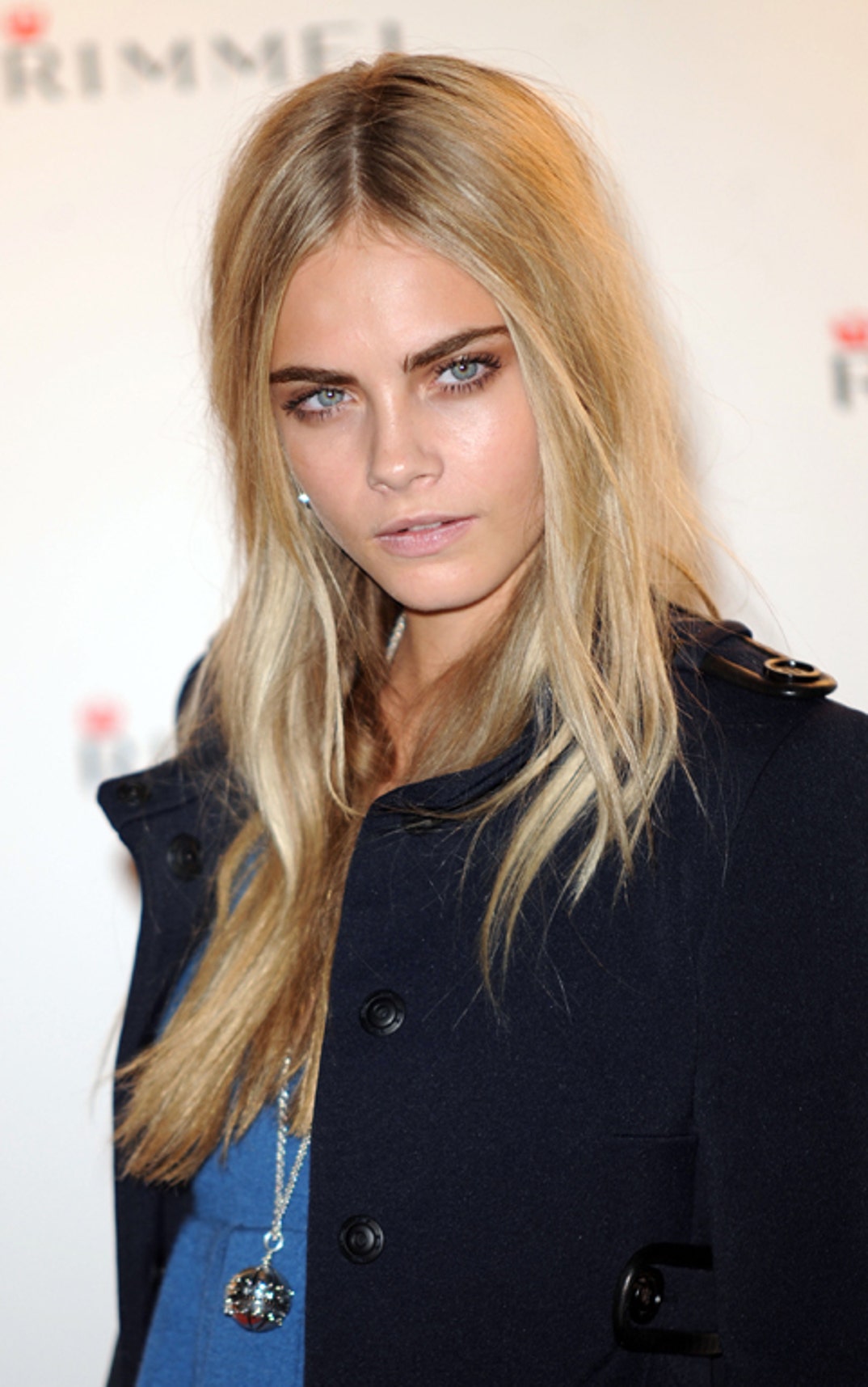 cara_delevingne_photos_012