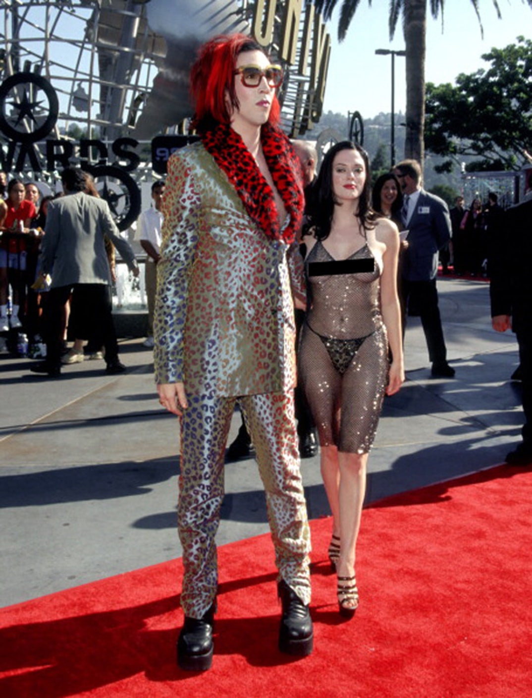 Rose McGowan's provocative 1998 outfit