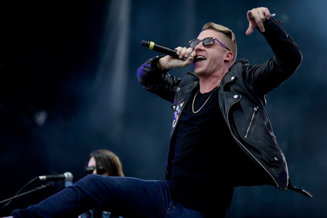 0822 Macklemore Performance Photos 1