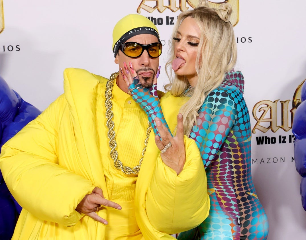 1015 Sasha Baron Cohen Who Iz I 0