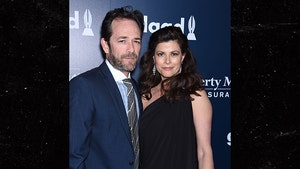 Luke Perry's Wedding with Fiancee Was Set for Summer