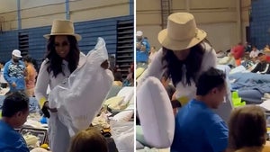 Oprah Hands Out Supplies at Maui Wildfire Shelter After Deadly Blaze