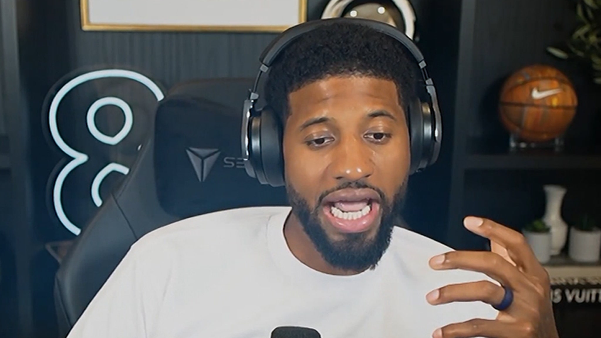 Paul George Calls For Media Ban From Locker Rooms, Claims Reporter Stares At Penises