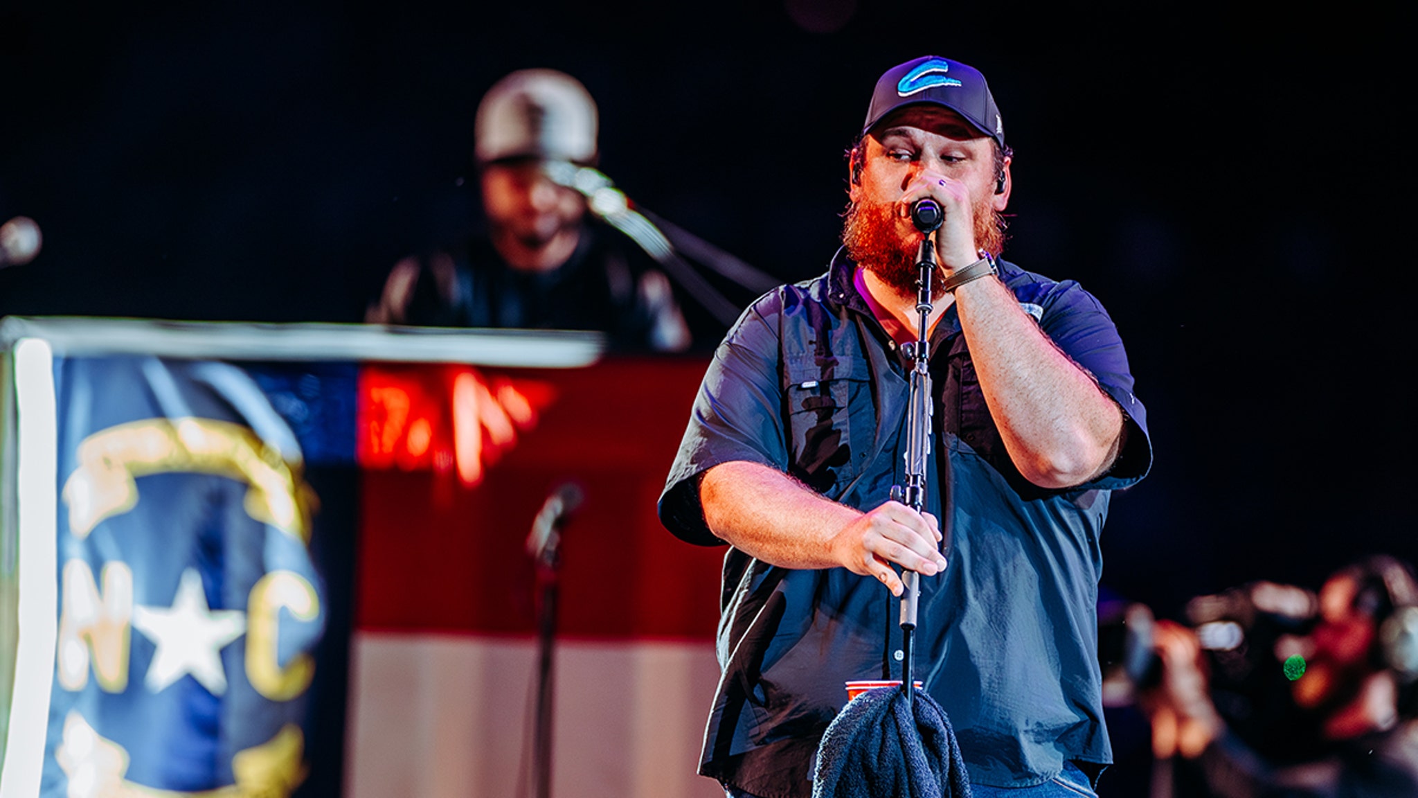 Luke Combs, Eric Church, More Perform at…