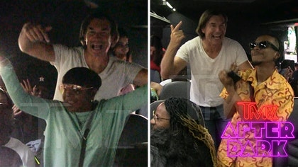 080925_tmz_tour_after_dark_kal