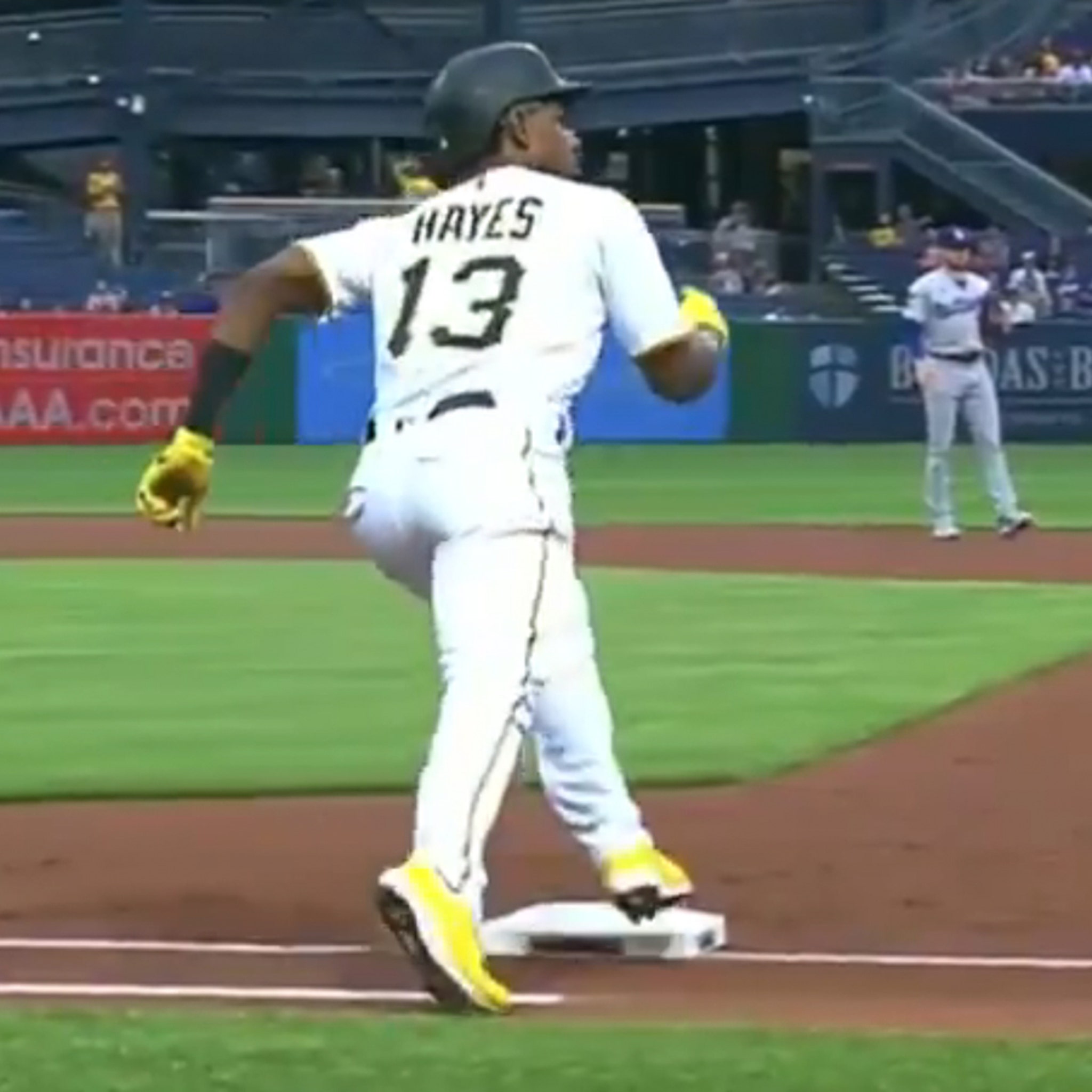 Watch: Pirates' Ke'Bryan Hayes discusses HR on opening day