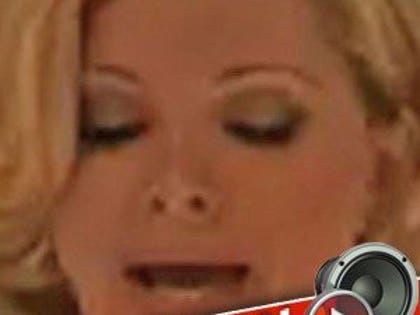 Shanna Moakler: Click to launch