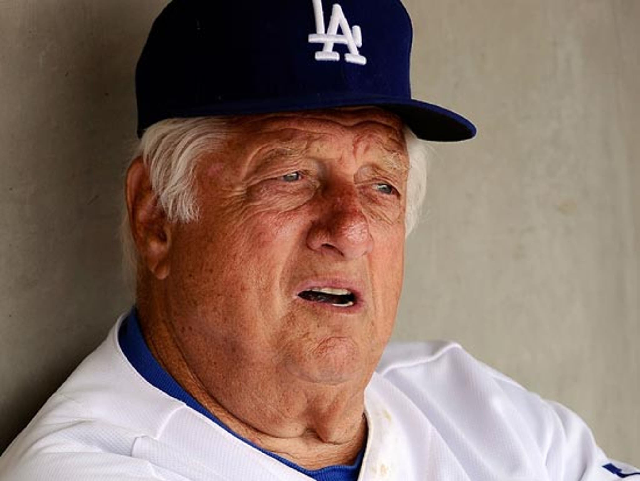 Tommy Lasorda, Dodgers legend, hospitalized with heart issues