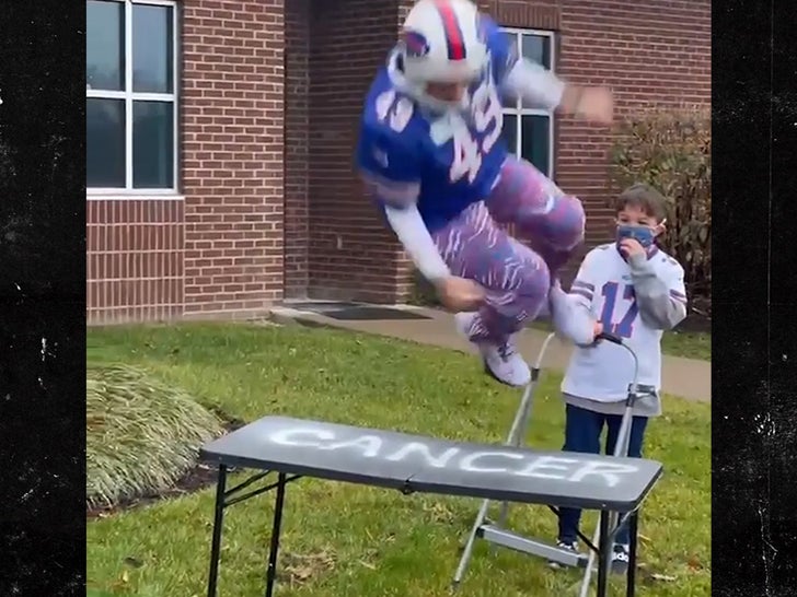 Bills backer knocked out by Jets fan, TMZ reports