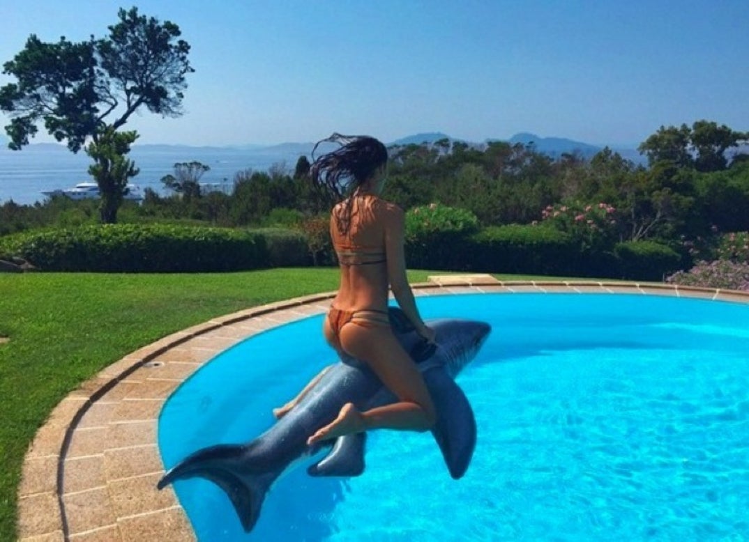0308_irina_shayk_snaps16