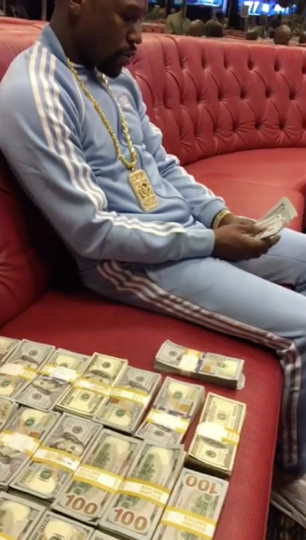 floyd_mayweather_living_large_photos6