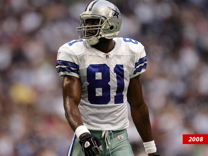 Terrell Owens Punches, Drops Heckler At CVS, All Caught On Video