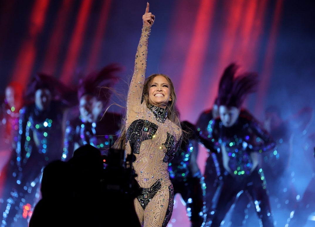 J.Lo opened the AMA's with a wild 23-song medley. And of course, she didn’t hold back, even throwing in a couple viral on-stage kisses with her dancers ...