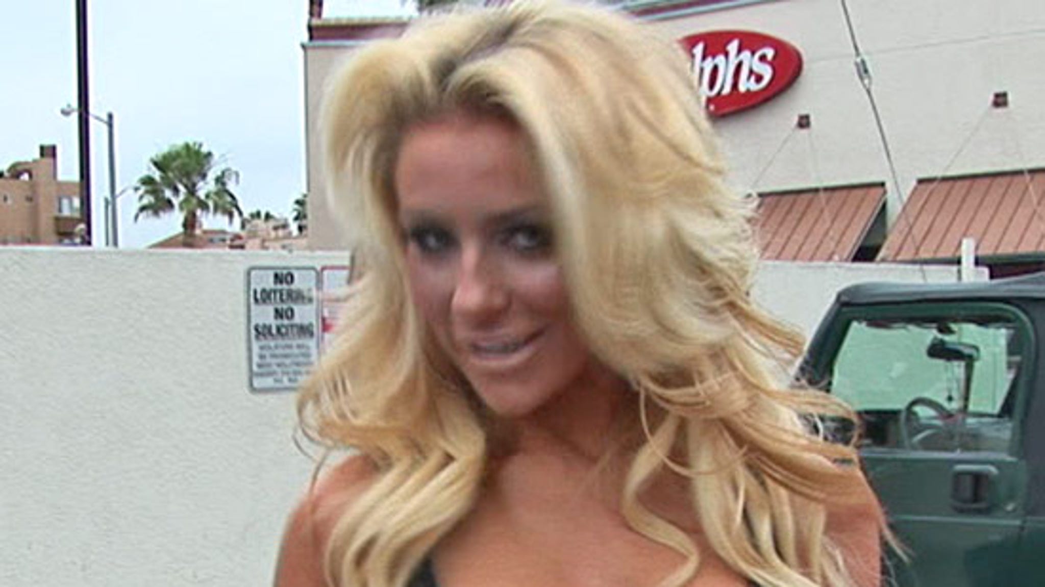 2048px x 1151px - Courtney Stodden Turns 18 -- Immediately Blasted with Porn Offers