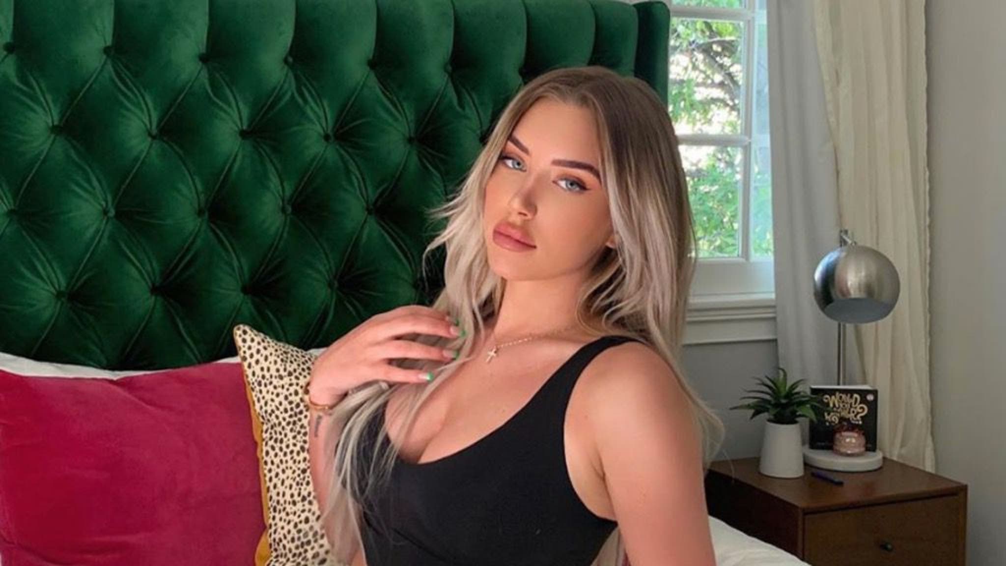 Anastasia Karanikolaou Hot Shots
