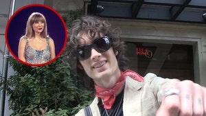 sombr-primary-10-10-2025