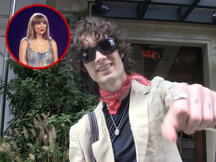 sombr-primary-10-10-2025