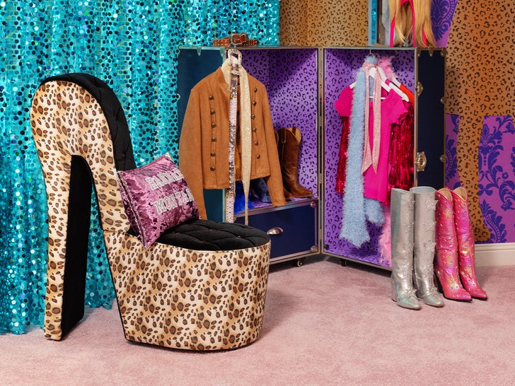 0325-Hannah-Montana-Beach-House-Airbnb-Sub2