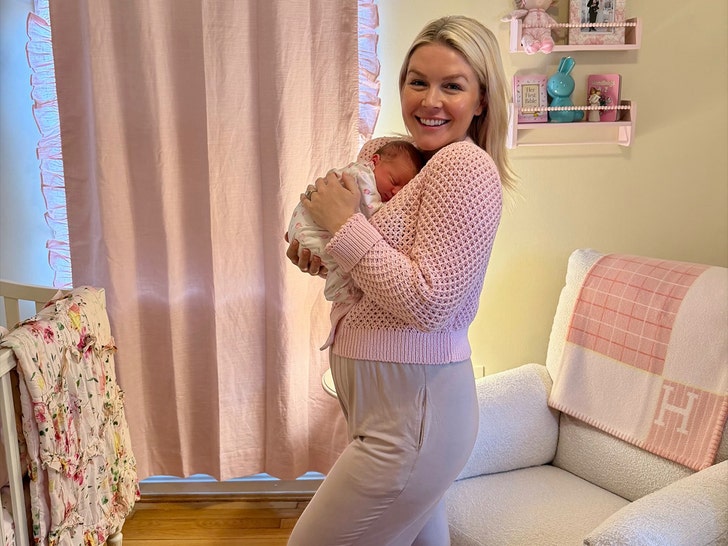Karoline Leavitt with new baby insta 3