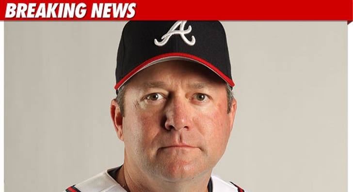 Braves Coach Roger McDowell Suspended Two Weeks Without Pay For Gay Slurs  Towards Giants Fans - SB Nation Atlanta