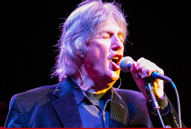 Three Dog Night Singer Dies at :: 1021-cory-wells-getty2-2